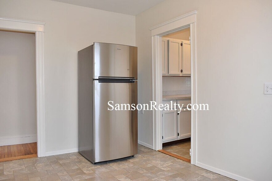 Building Photo - 172 Glenwood Ave