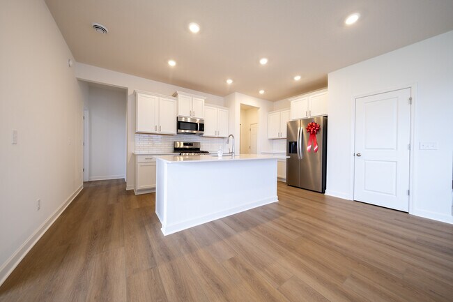 Building Photo - 22660 Isla Wy