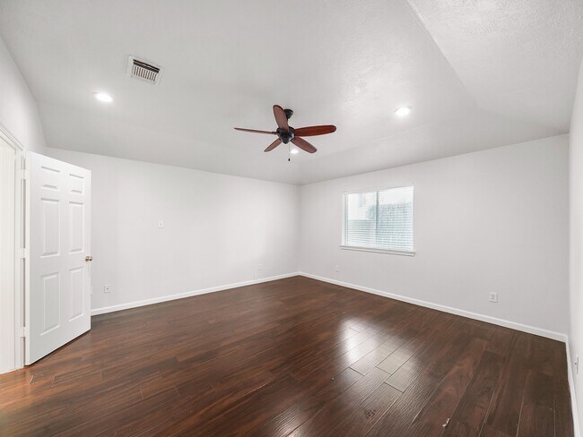 Building Photo - 22227 Eagle Meadow Dr