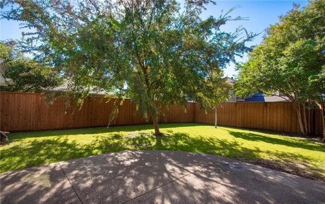 Building Photo - 4428 Emerson Dr