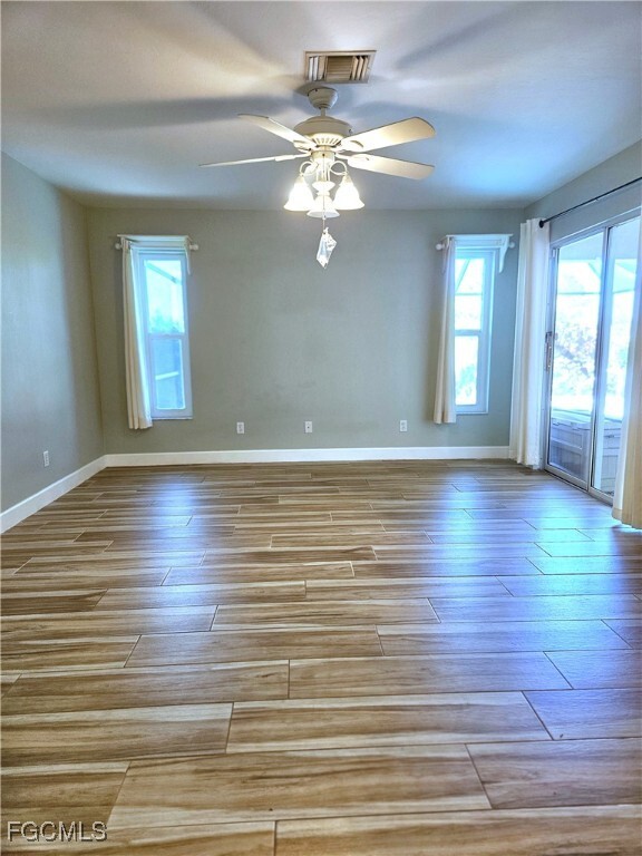 Building Photo - 2537 SW 29th Terrace