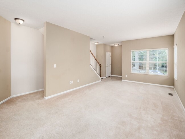 Building Photo - 53 Traditions Way