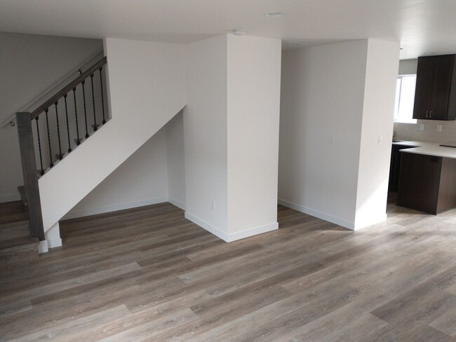 Building Photo - New Condo for Rent | Available February 1