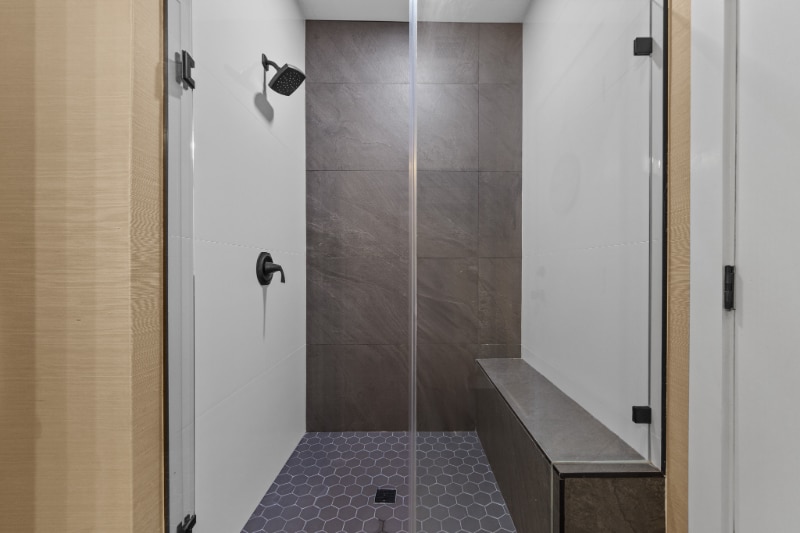 Building Photo - 112 Talon Dr