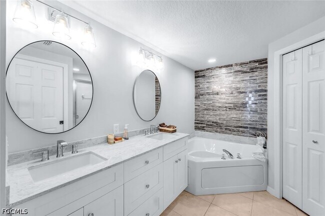 Building Photo - 8751 Estero Blvd