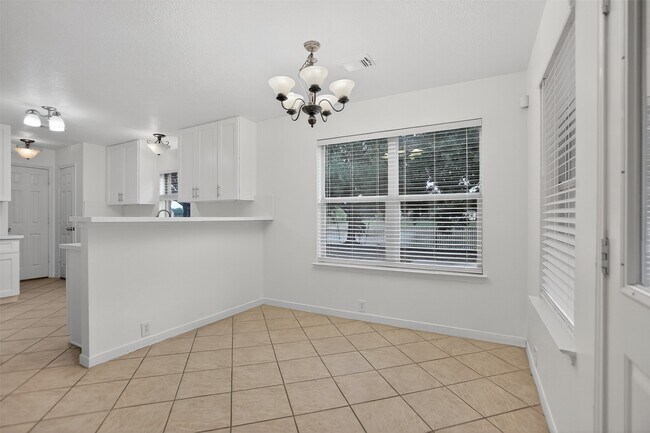 Building Photo - 17627 S Summit Canyon Dr