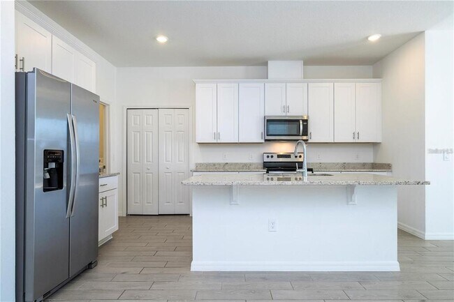 Building Photo - 2337 Treasure Hill St