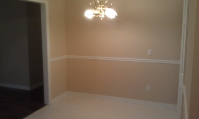 Building Photo - Battlefield Village Apartments