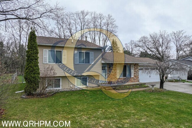 Building Photo - COMING SOON in Linden with Lake Access!!!