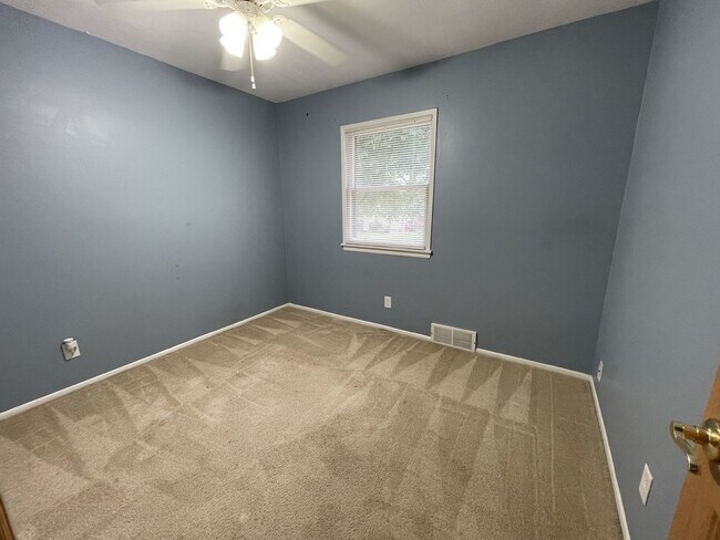 Building Photo - 4303 S 61st Ave