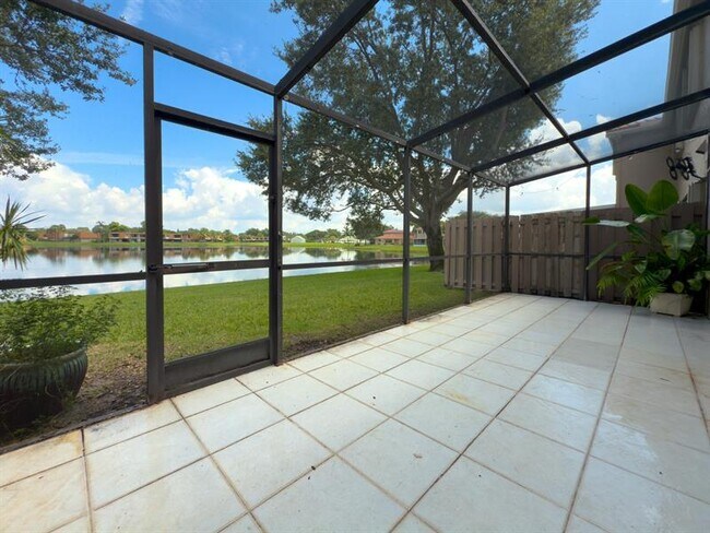 Building Photo - 1705 SW 110th Terrace