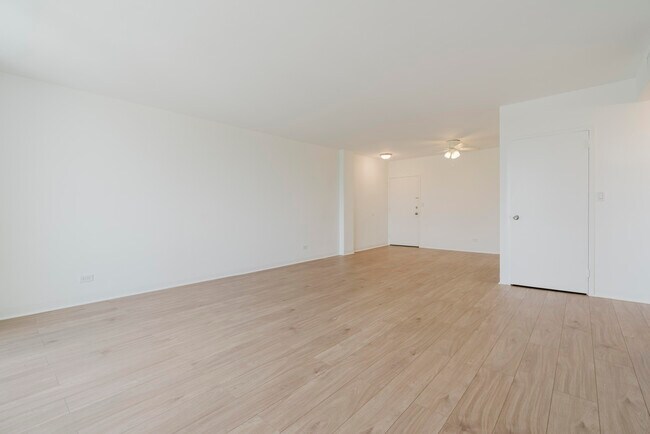 Building Photo - 2800 N Flagler Dr