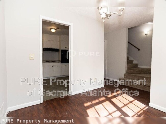 Building Photo - 772 Rogers Way SW