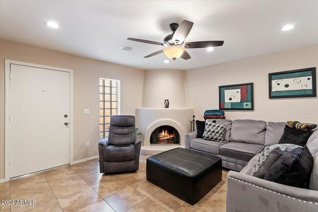 Building Photo - 10415 N 10th St