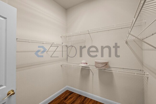 Building Photo - 316 Burr Knot Way