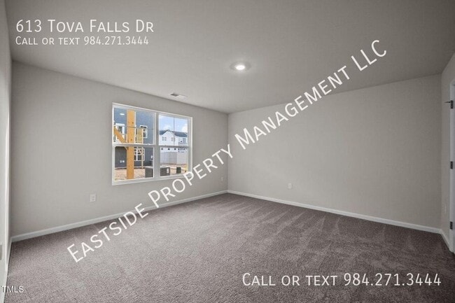 Building Photo - 613 Tova Fls Dr