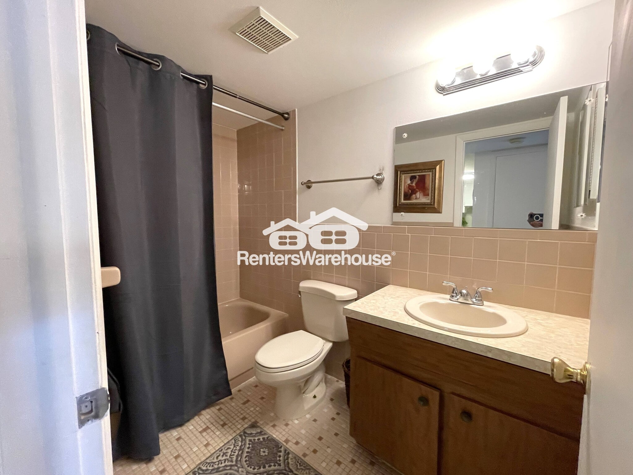 Building Photo - 2042 Australia Way E