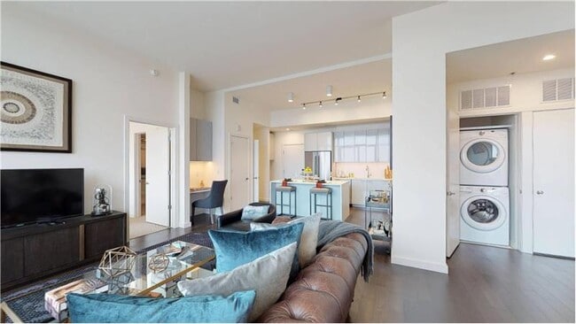 Building Photo - 2976 Blackburn St