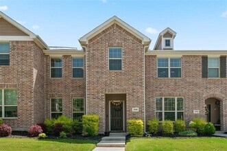 Building Photo - 3540 Cricket Dr