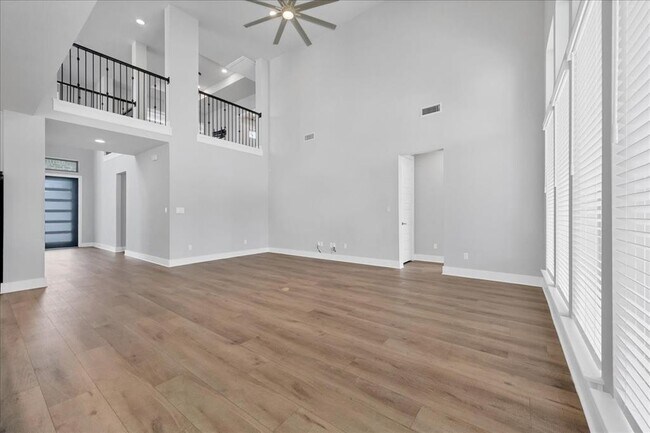 Building Photo - 1400 Mulberry Oak Ln
