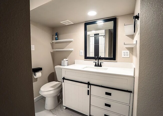 Building Photo - Remodeled 3 bedroom, 3 bath home with additional non-conforming bedroom in basement