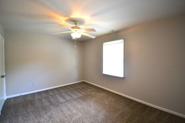Building Photo - 8317 Summerglen Cir