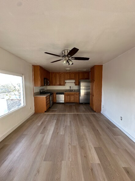Building Photo - 395 San Joaquin St