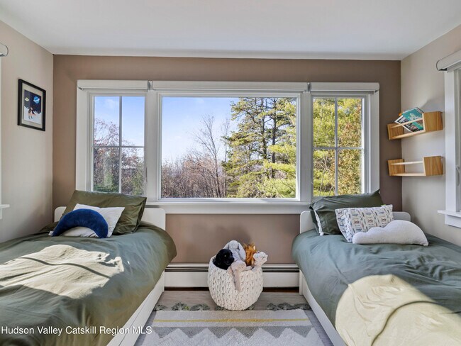 Building Photo - 20 Sherman Rd