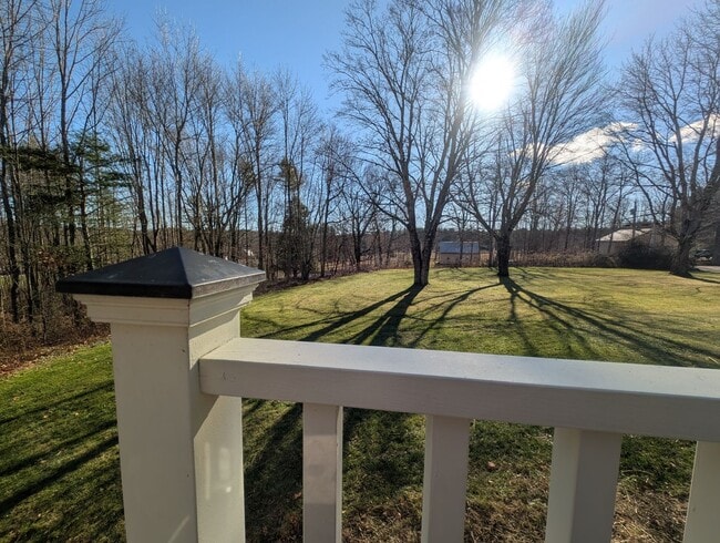 Building Photo - Beautiful 2 Bedroom House