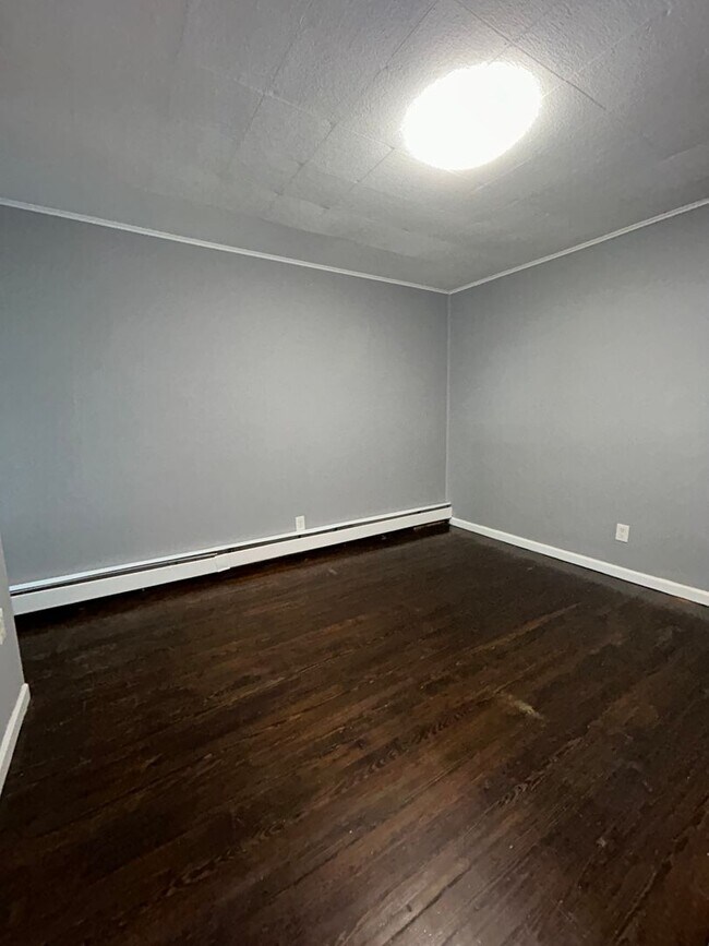 Building Photo - 126 D'Arcy Ave