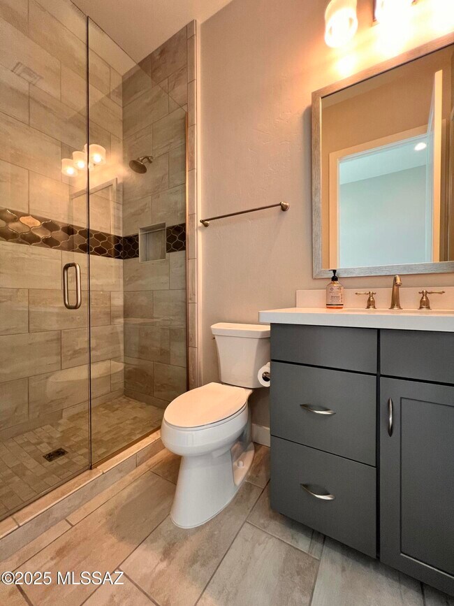 Building Photo - 14205 N Stone View Pl