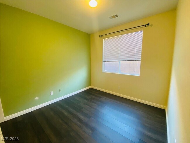 Building Photo - 10234 Torrey Valley Ct