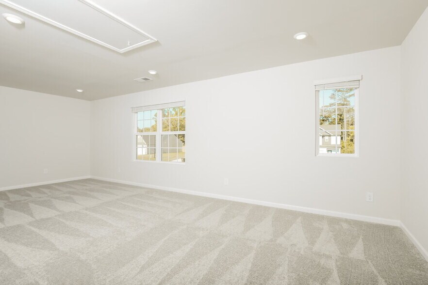 Building Photo - 118 Neuse Holw Ct