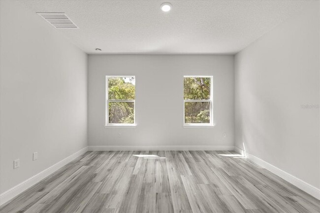 Building Photo - 6761 SW 151 Loop