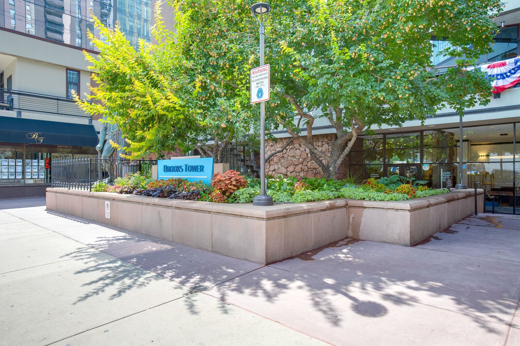 Building Photo - 1020 15th St