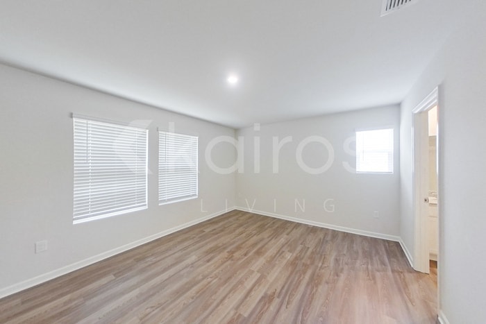 Building Photo - 342 Ironwood Ct
