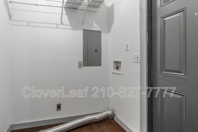 Building Photo - 226 Sunfire Trail