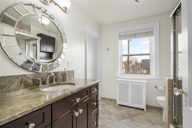 Building Photo - 70 Breckenridge Ave