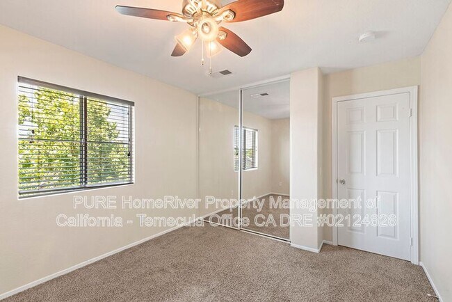 Building Photo - 29055 Emerald Cir