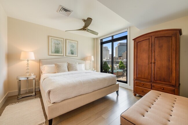 Building Photo - 121 Portland St