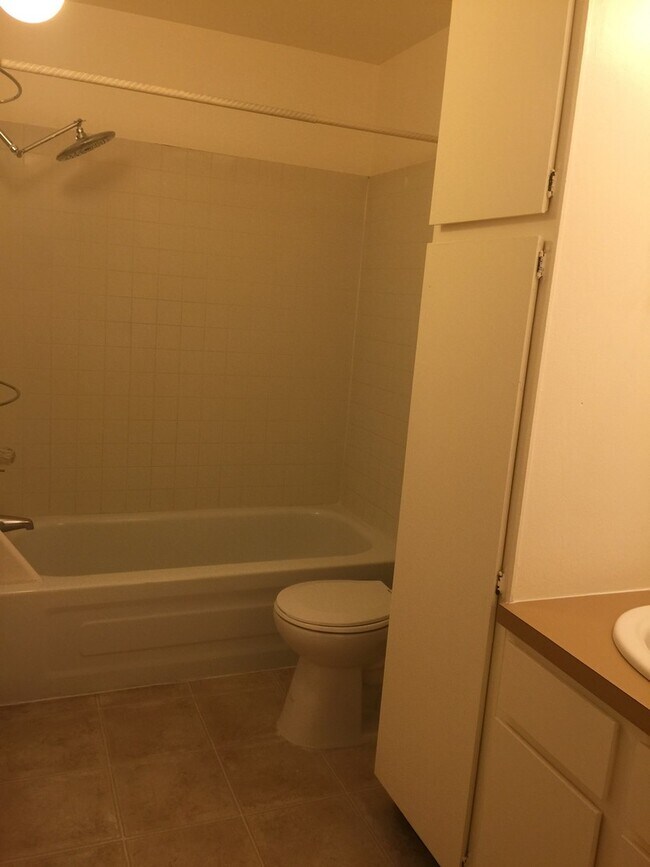 Building Photo - Two Bedroom Boulder Condo For Rent In Shan...