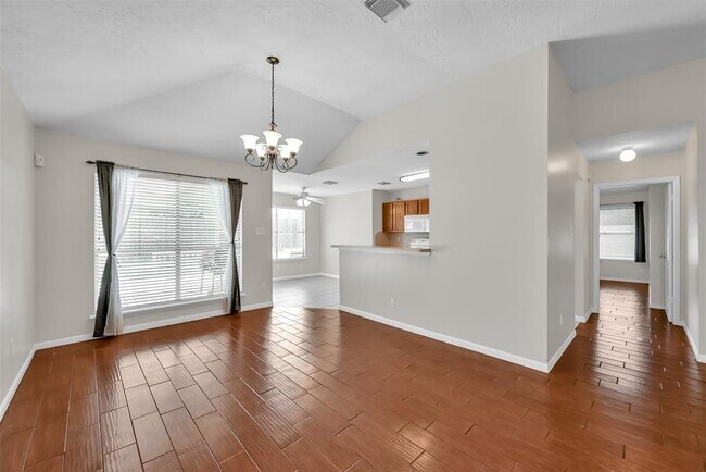 Building Photo - 10914 Waterview Cir
