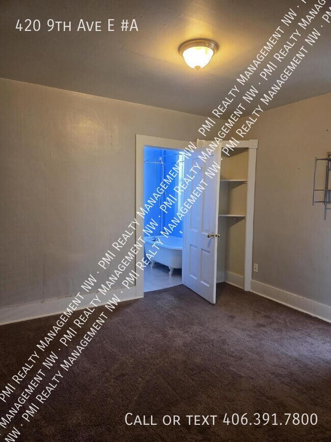 Building Photo - 420 9th Ave E N