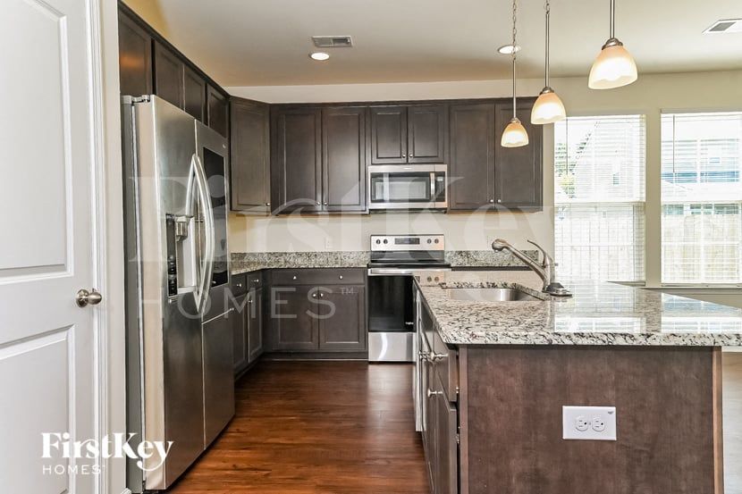 Building Photo - 1431 Hermitage Ln