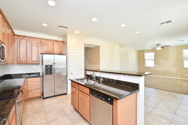 Building Photo - 5431 W Fetlock Trail