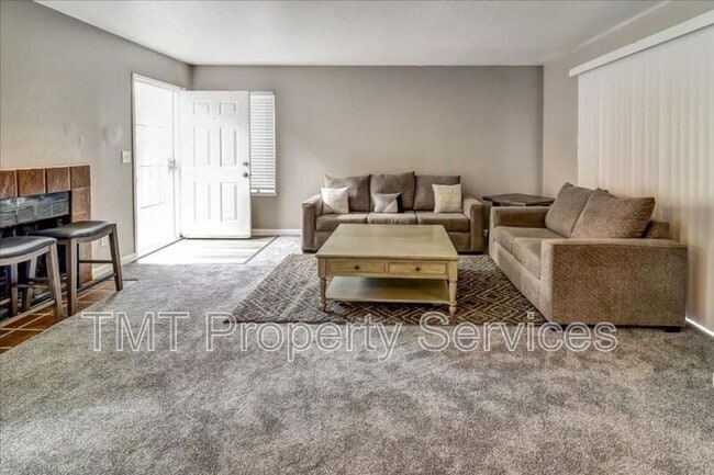 Building Photo - 2836 Fox Creek Ct