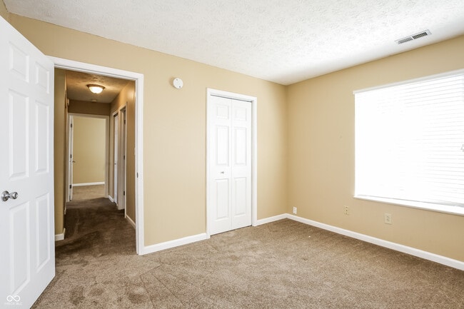 Building Photo - 5003 Lewiston Dr