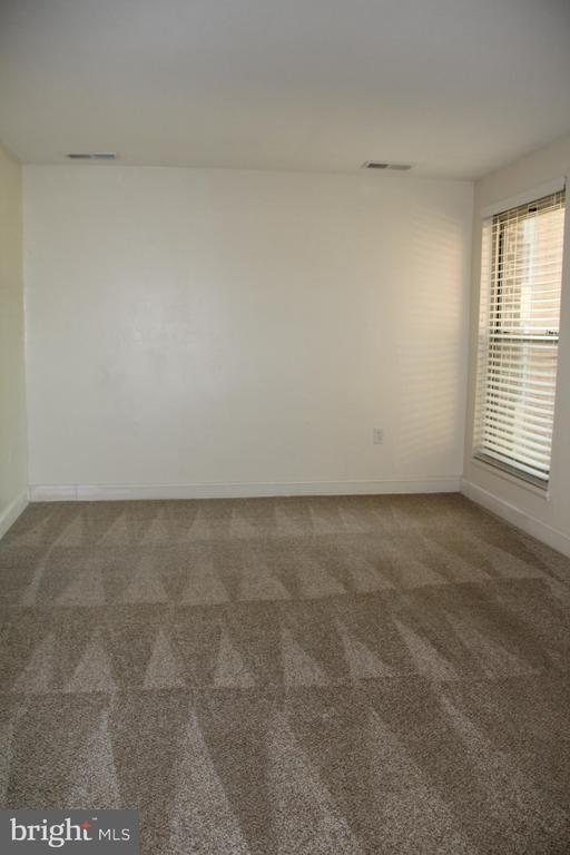 Building Photo - 3360 Woodburn Rd