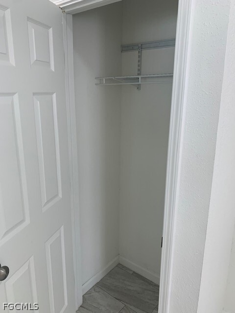 Building Photo - 11460 Summerwinds Ct