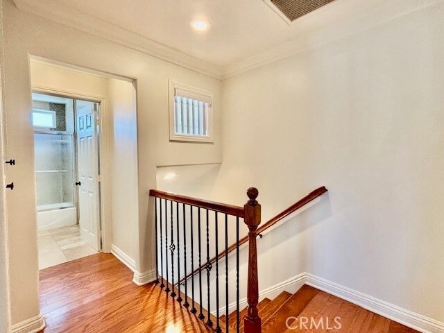 Building Photo - 686 Park Dr